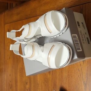Nwt The Flexx leather sandals,white